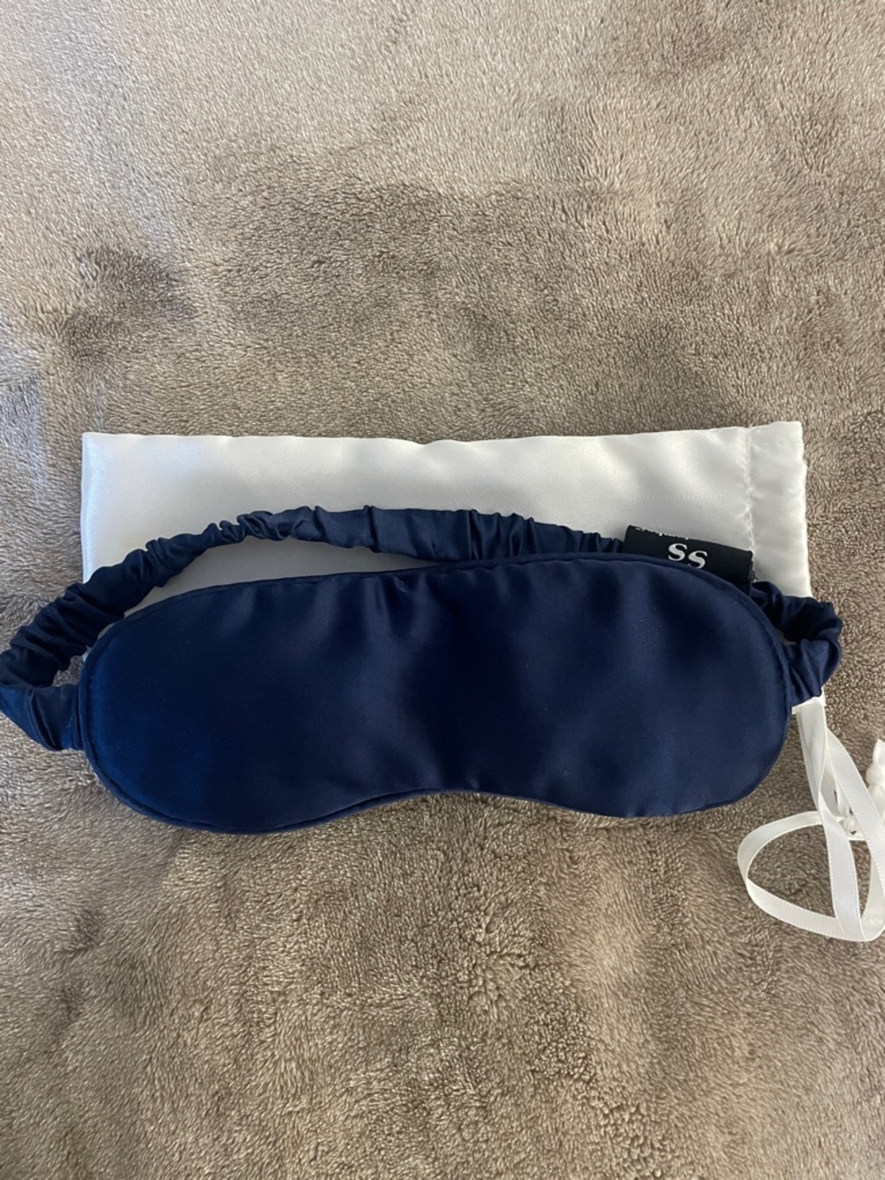 NWOT Silken Slumber 100% Silk Luxury Sleep Eye Mask with Silk Pouch